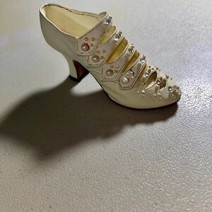 💙 Just the Right Shoe Edwardian Miniature Figurine